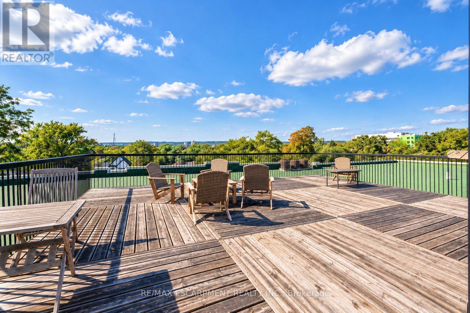16 - 357 Hunter Street W, Hamilton, ON