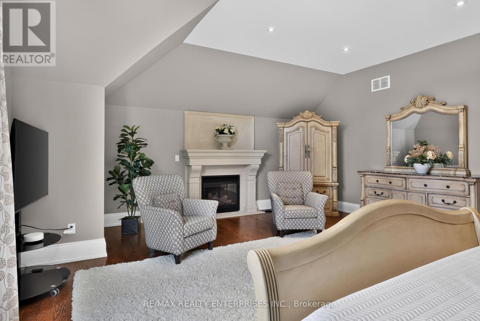 2513 Sharon Crescent, Mississauga, ON