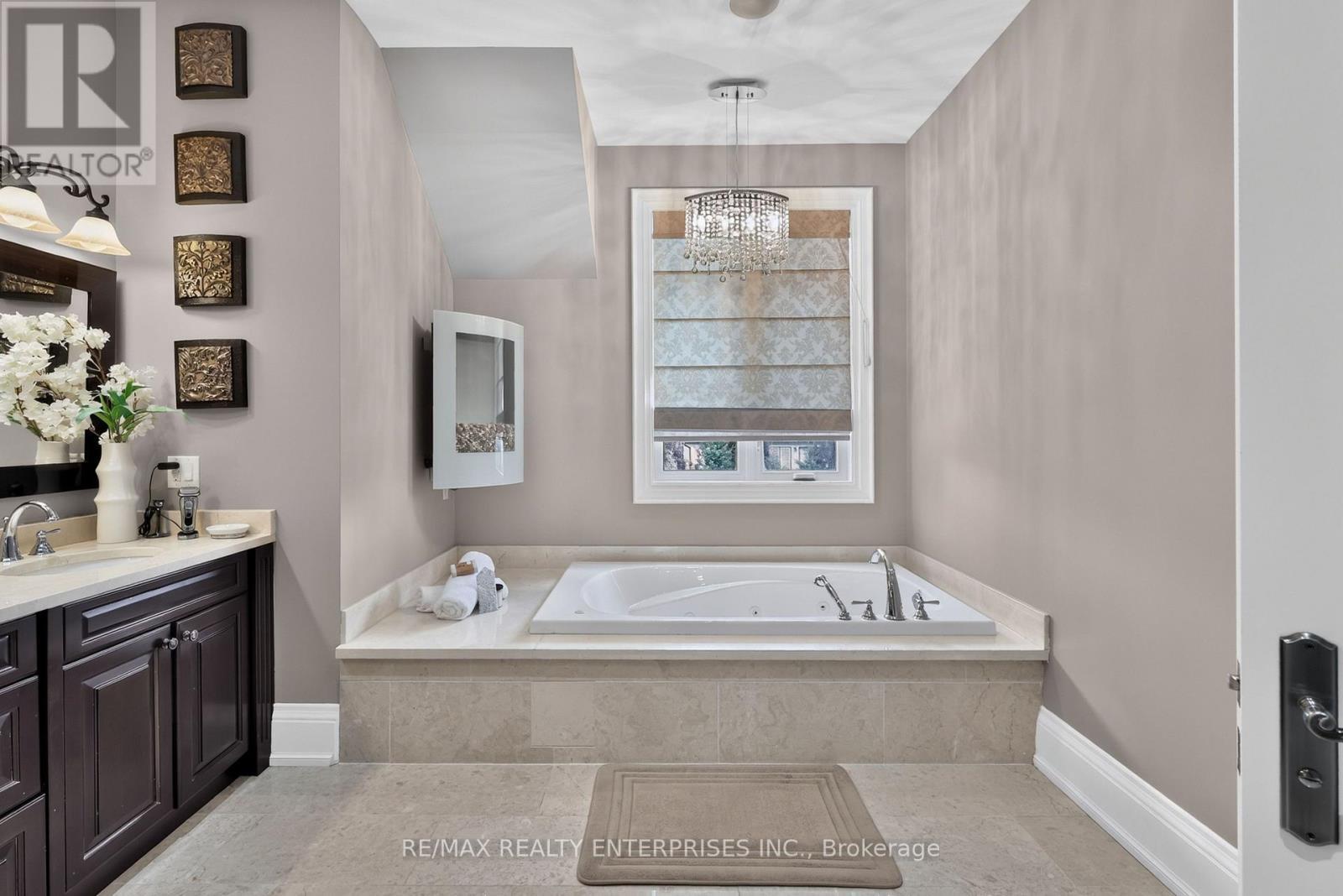 2513 Sharon Crescent, Mississauga, ON