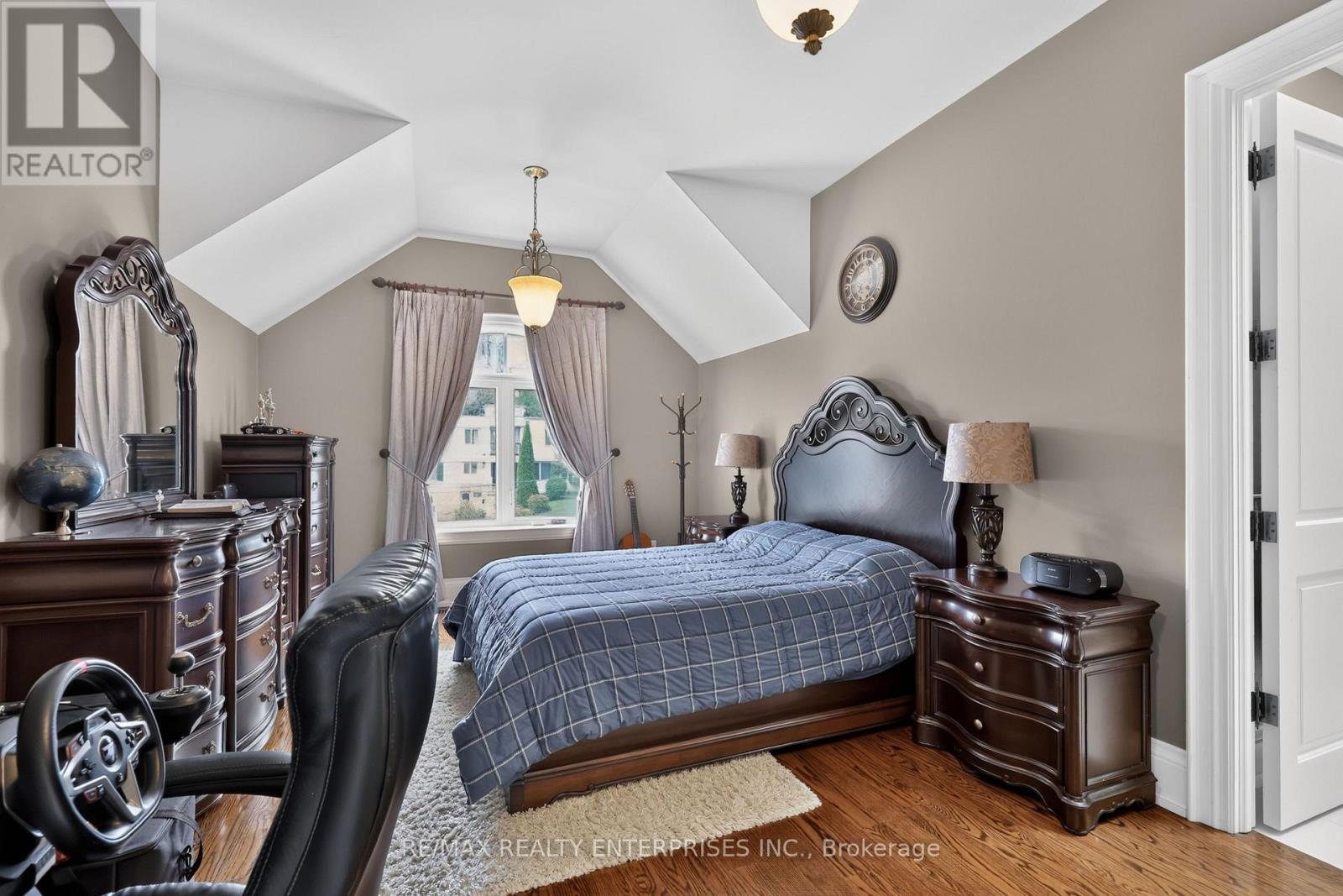 2513 Sharon Crescent, Mississauga, ON