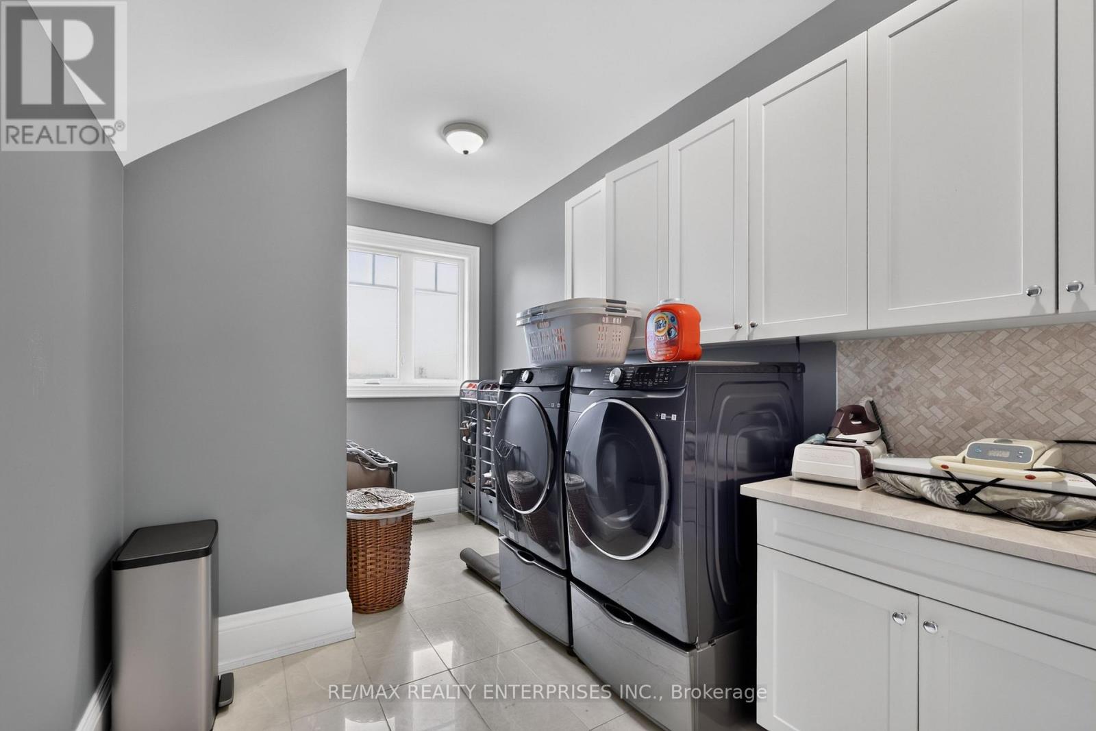 2513 Sharon Crescent, Mississauga, ON