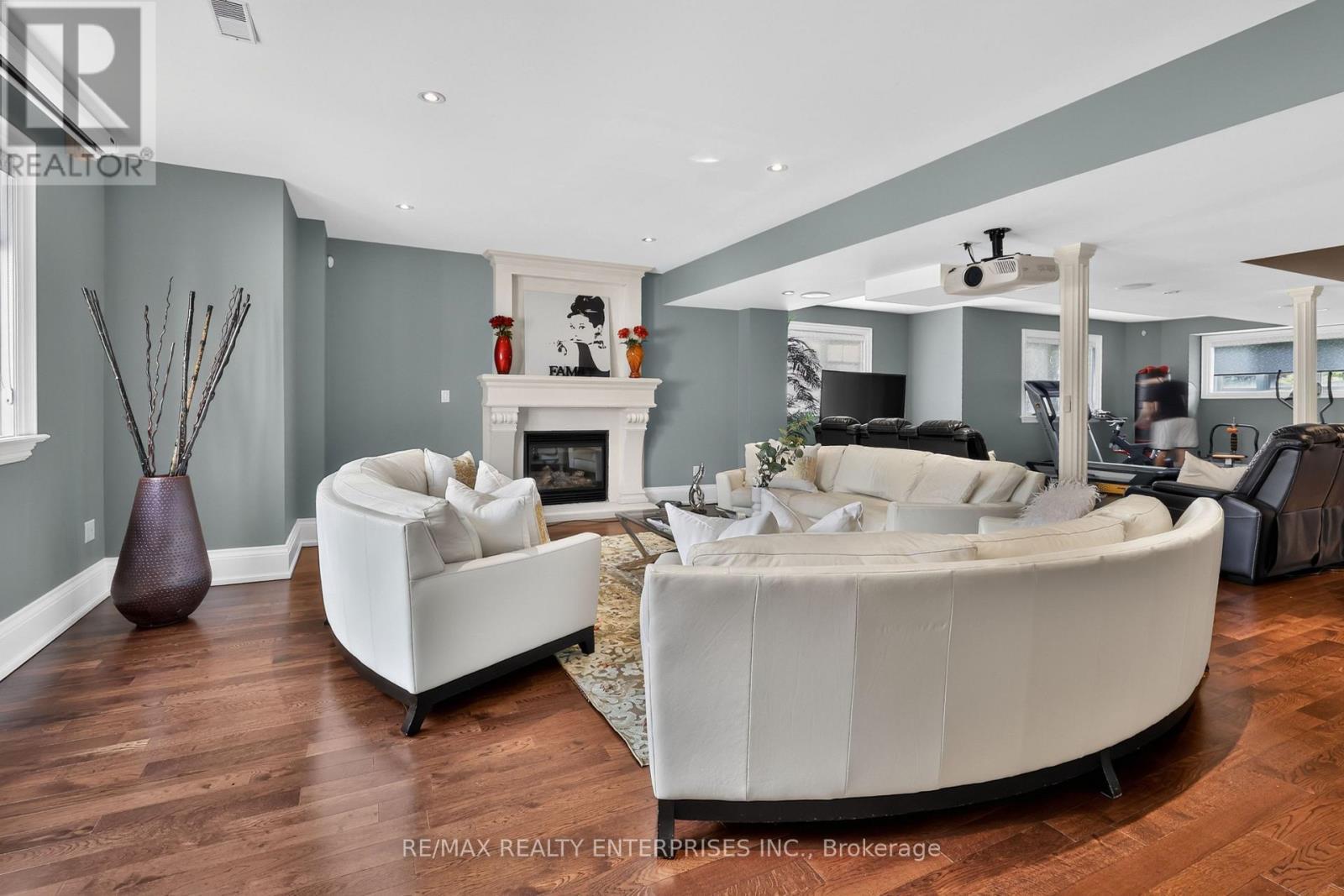 2513 Sharon Crescent, Mississauga, ON