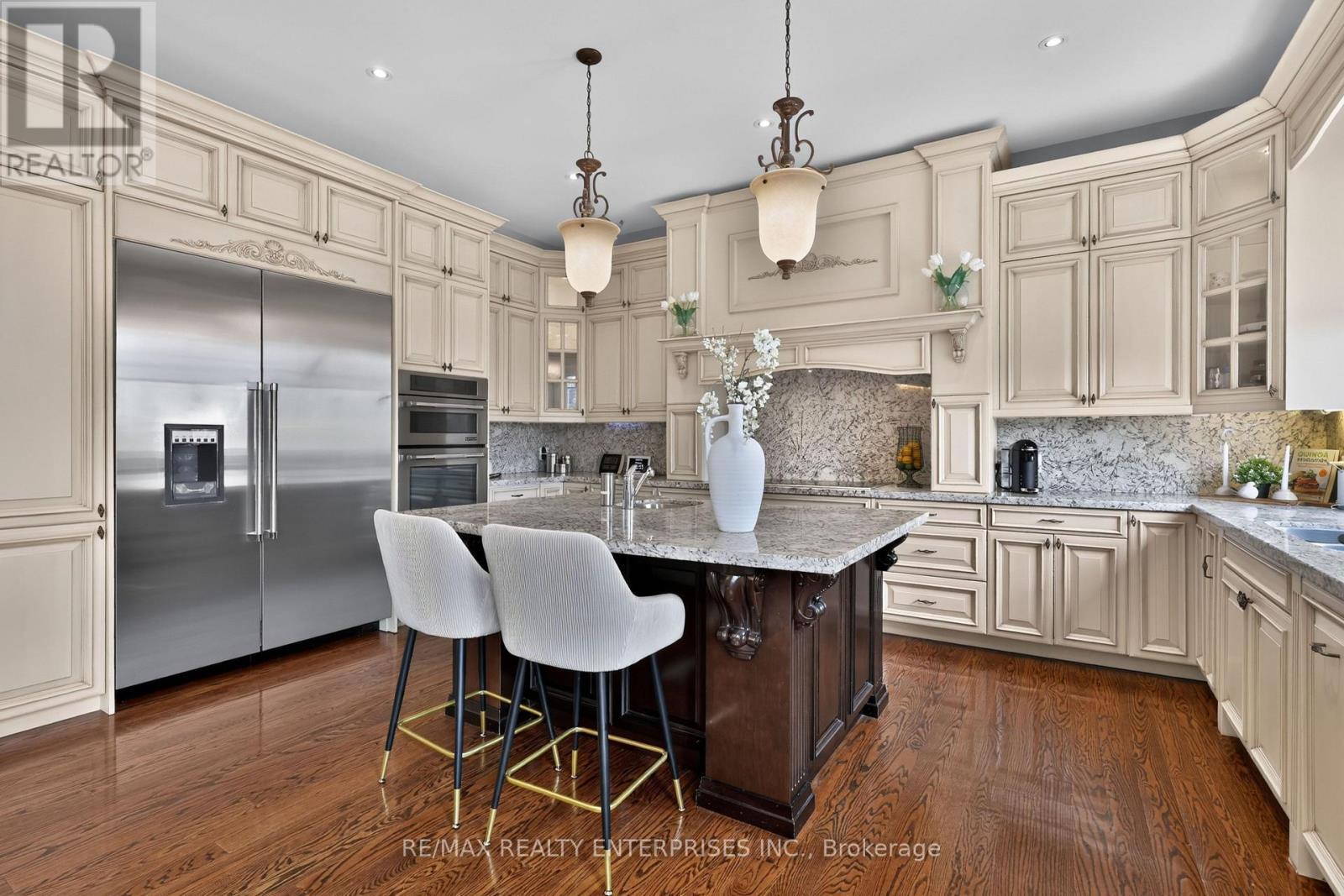 2513 Sharon Crescent, Mississauga, ON