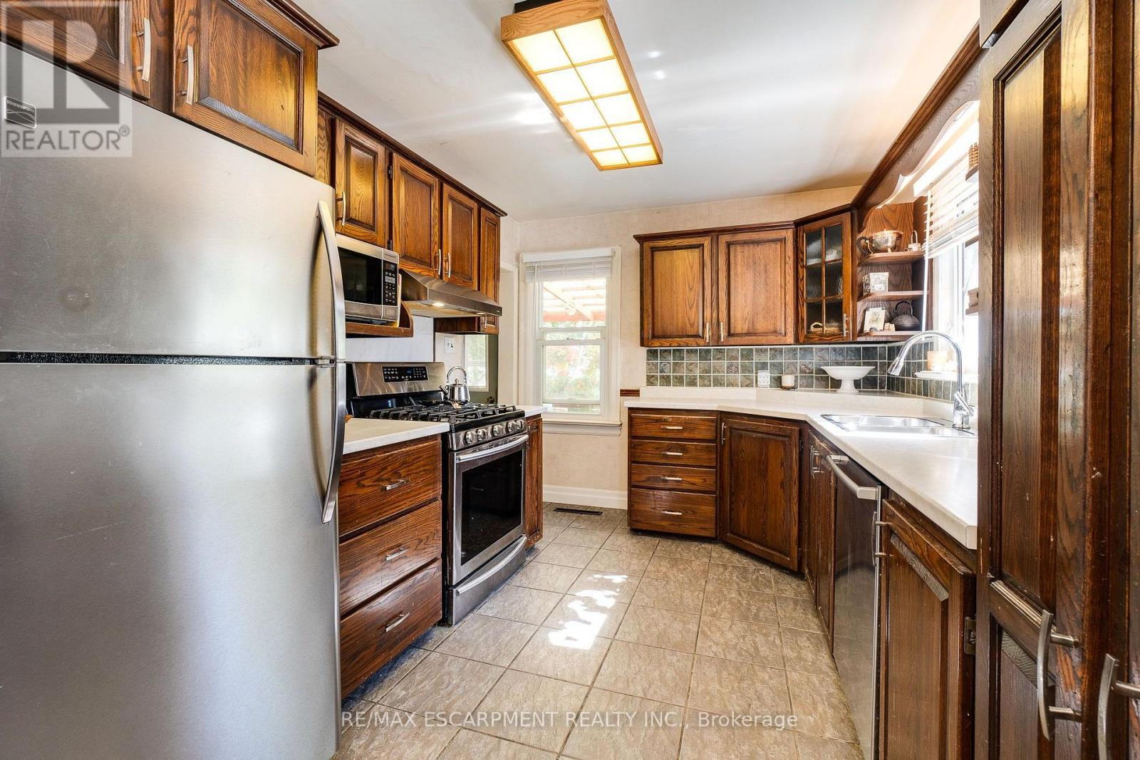 12 Don Street, Hamilton, ON