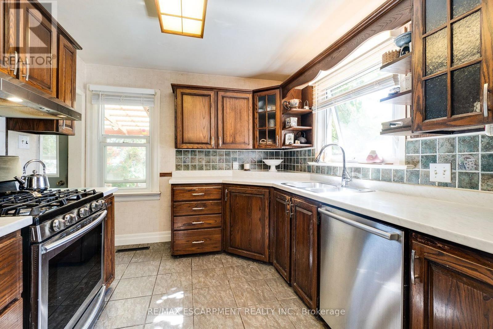 12 Don Street, Hamilton, ON