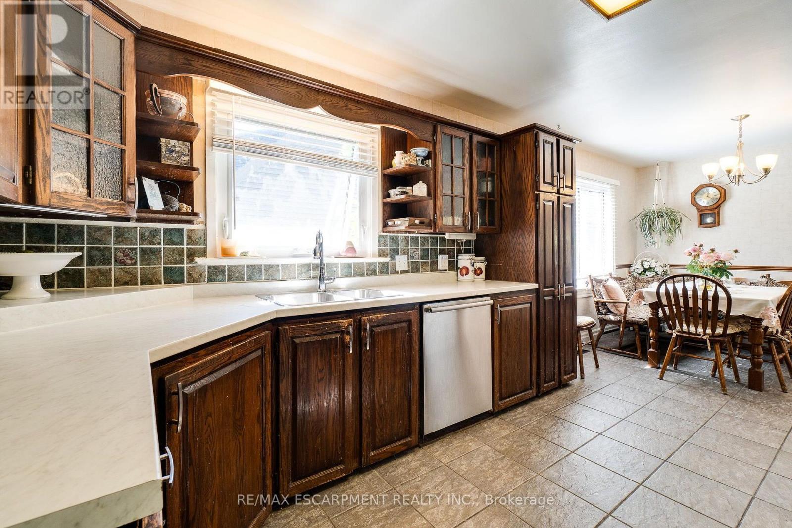 12 Don Street, Hamilton, ON