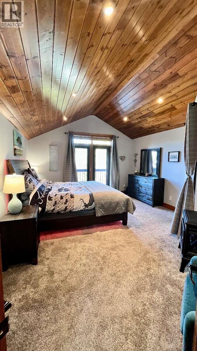 2577 Sandstone Circle, Invermere, BC
