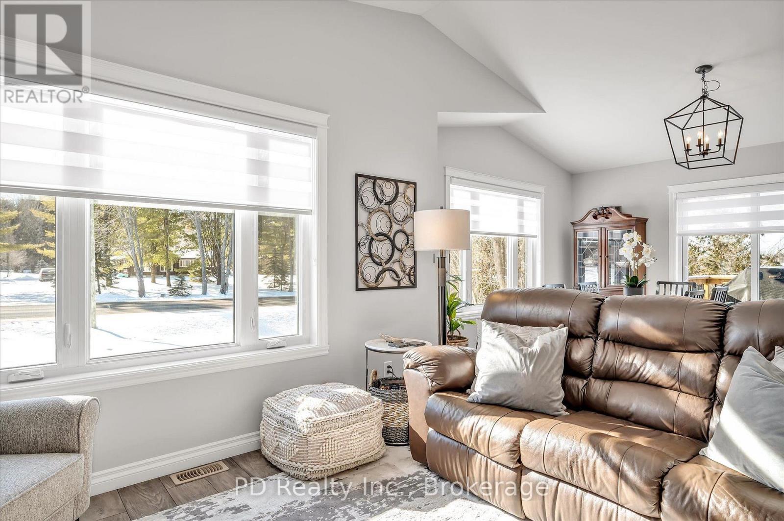 4 Queen Street N, Kawartha Lakes (Omemee), ON