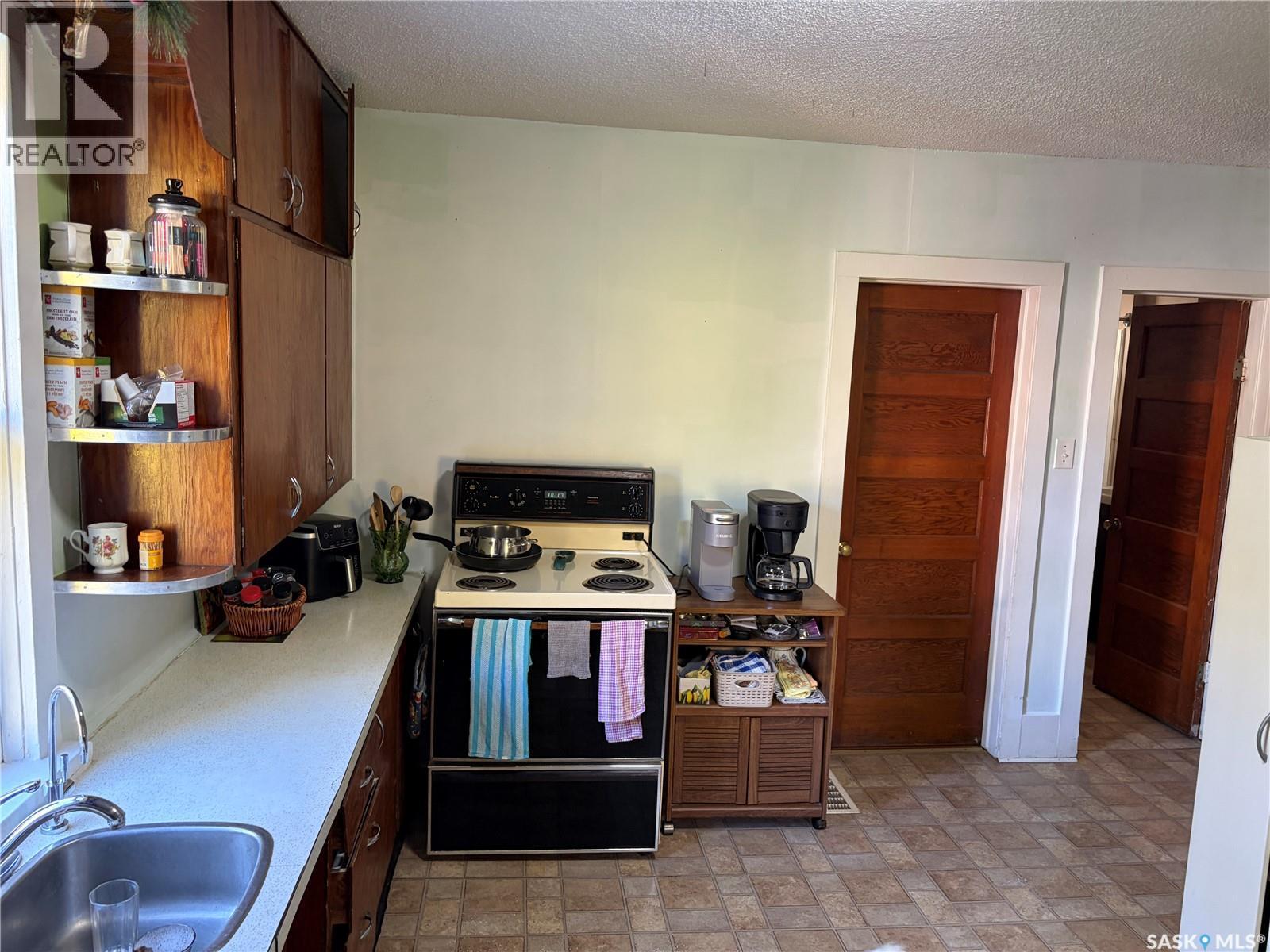 417 3Rd Avenue, Semans, SK