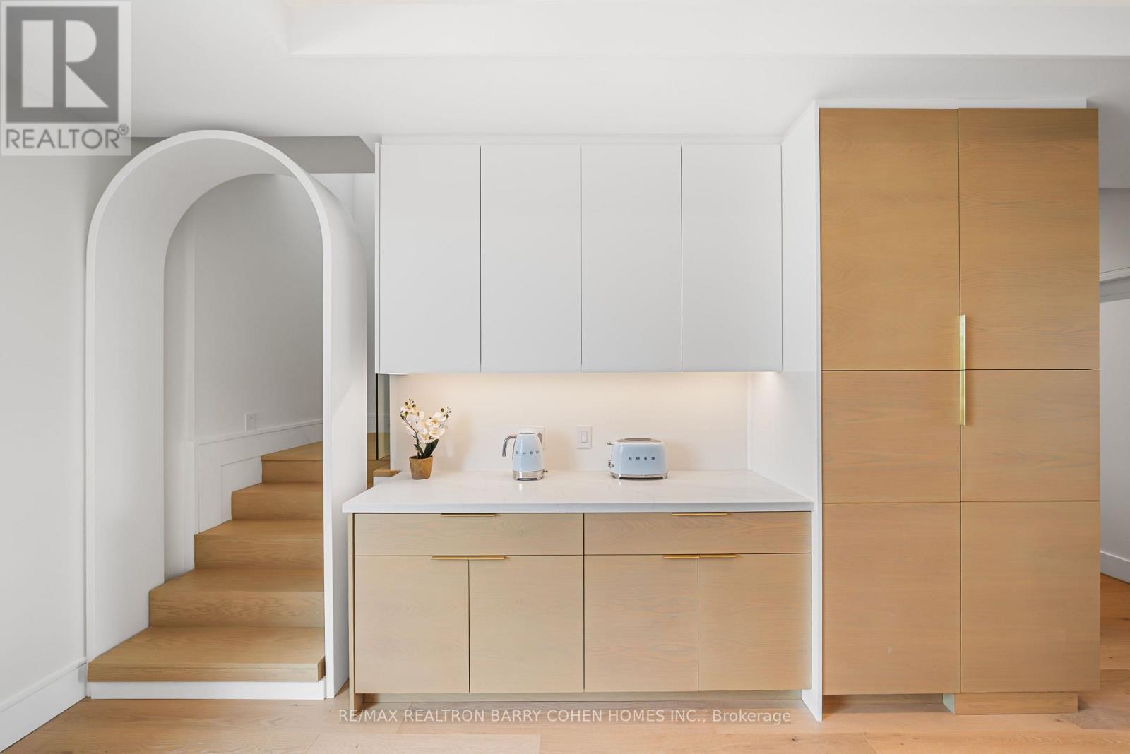 33 Lanark Avenue, Toronto, ON