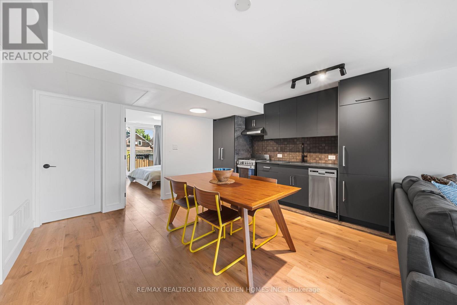 33 Lanark Avenue, Toronto, ON