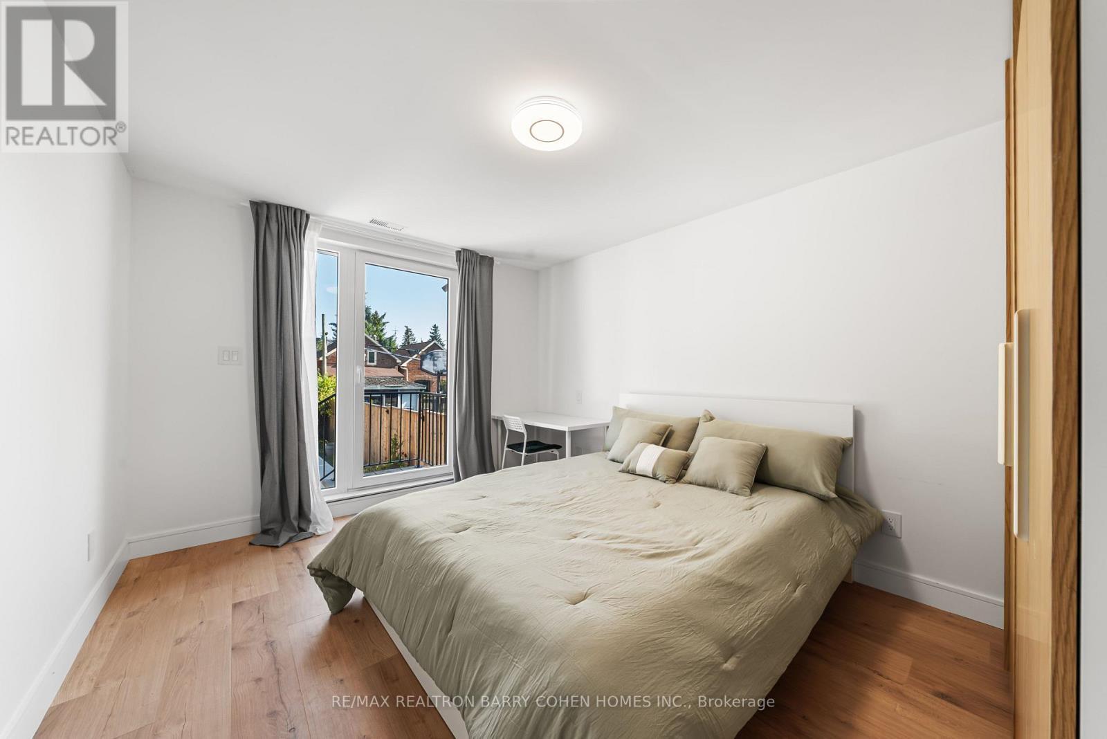 33 Lanark Avenue, Toronto, ON