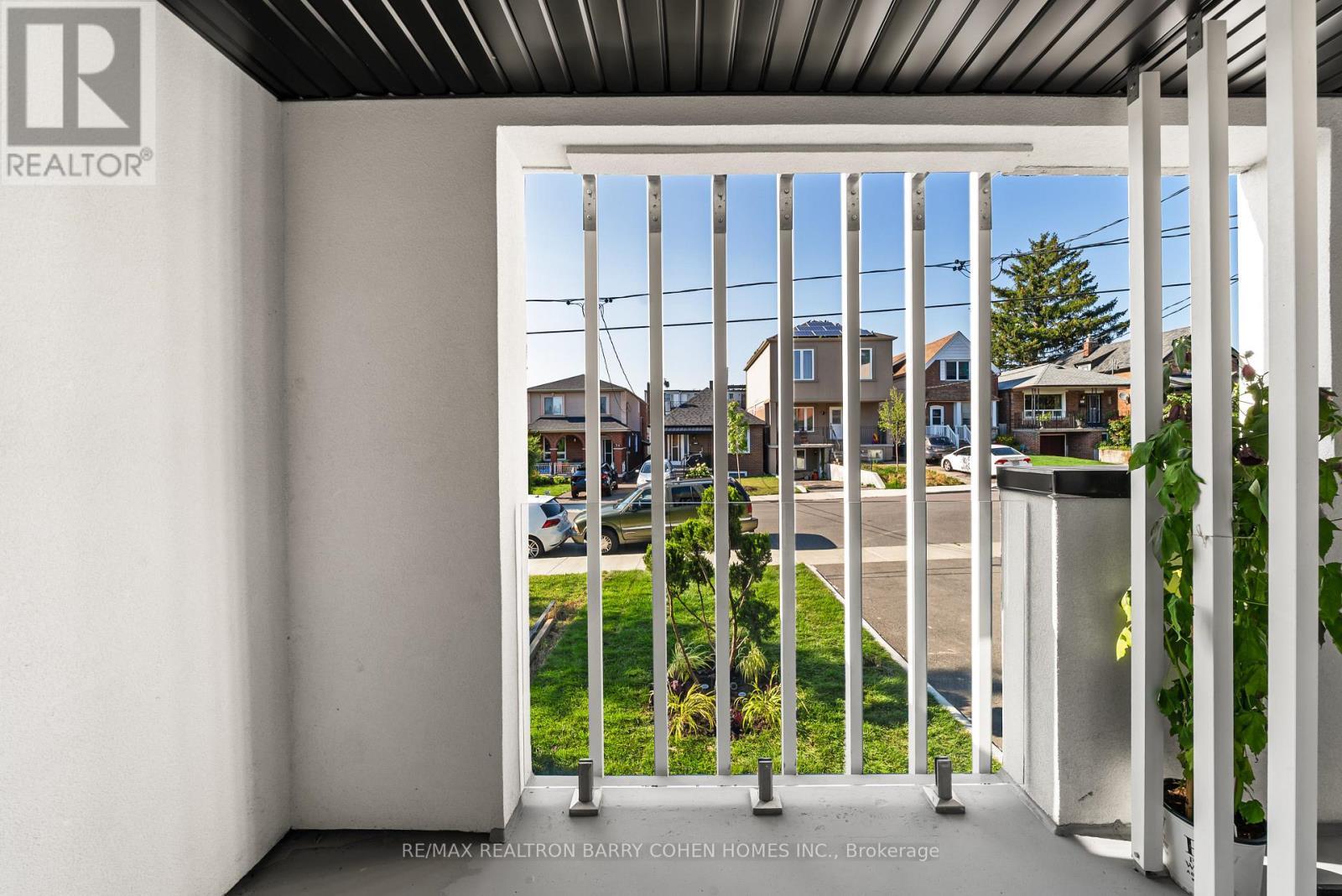 33 Lanark Avenue, Toronto, ON