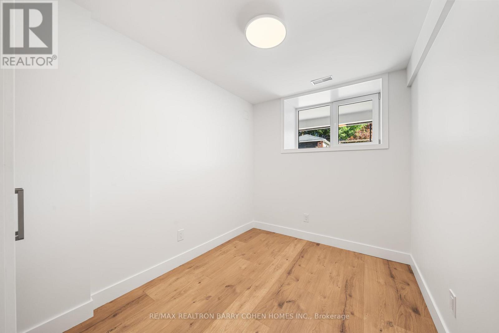 33 Lanark Avenue, Toronto, ON