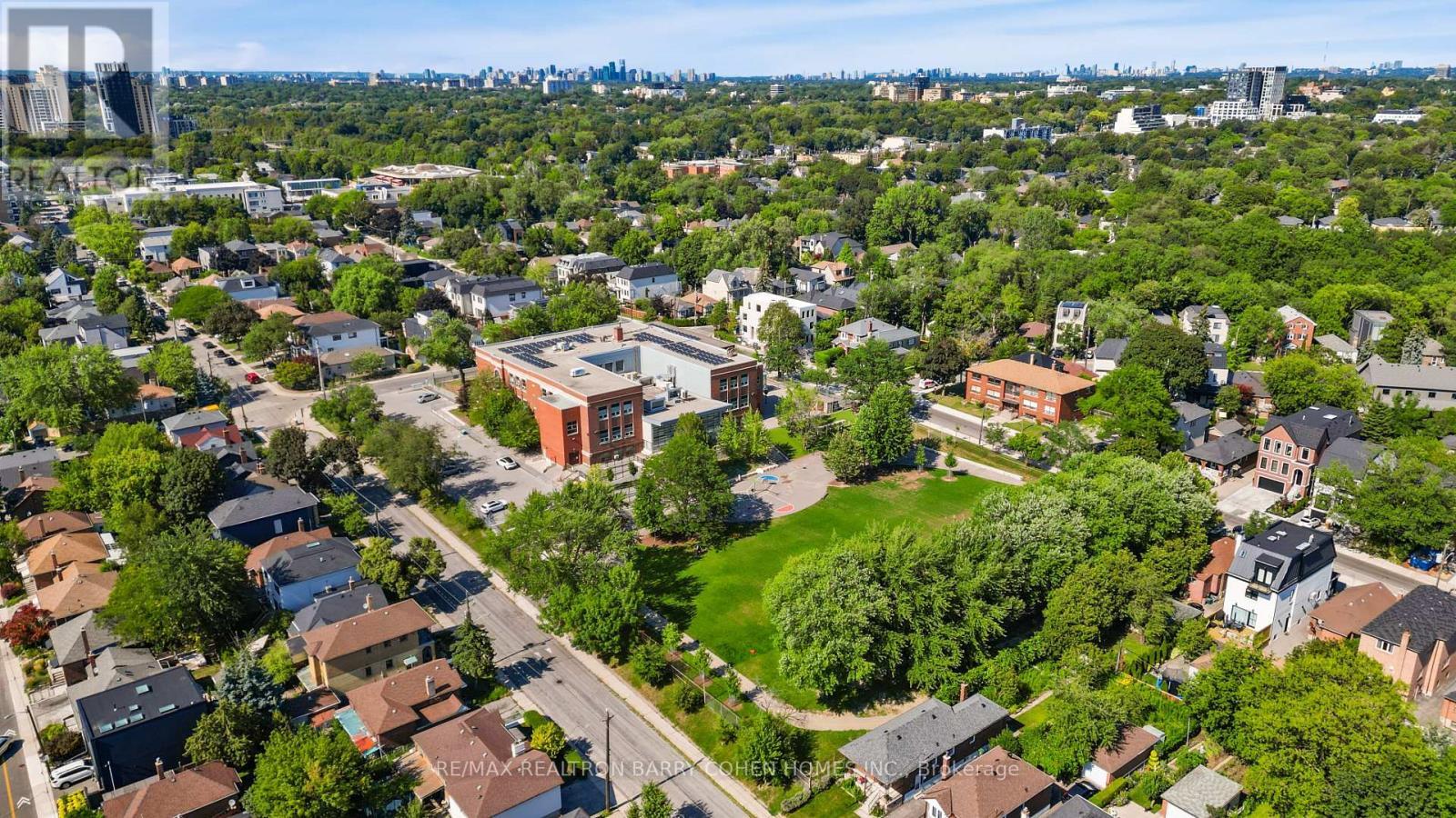 33 Lanark Avenue, Toronto, ON