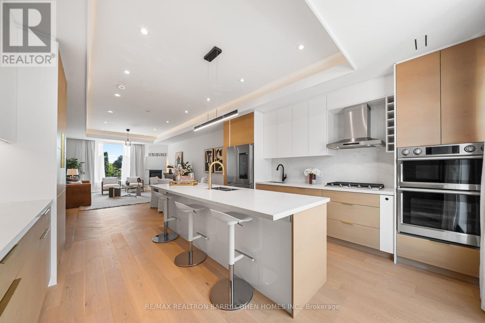 33 Lanark Avenue, Toronto, ON