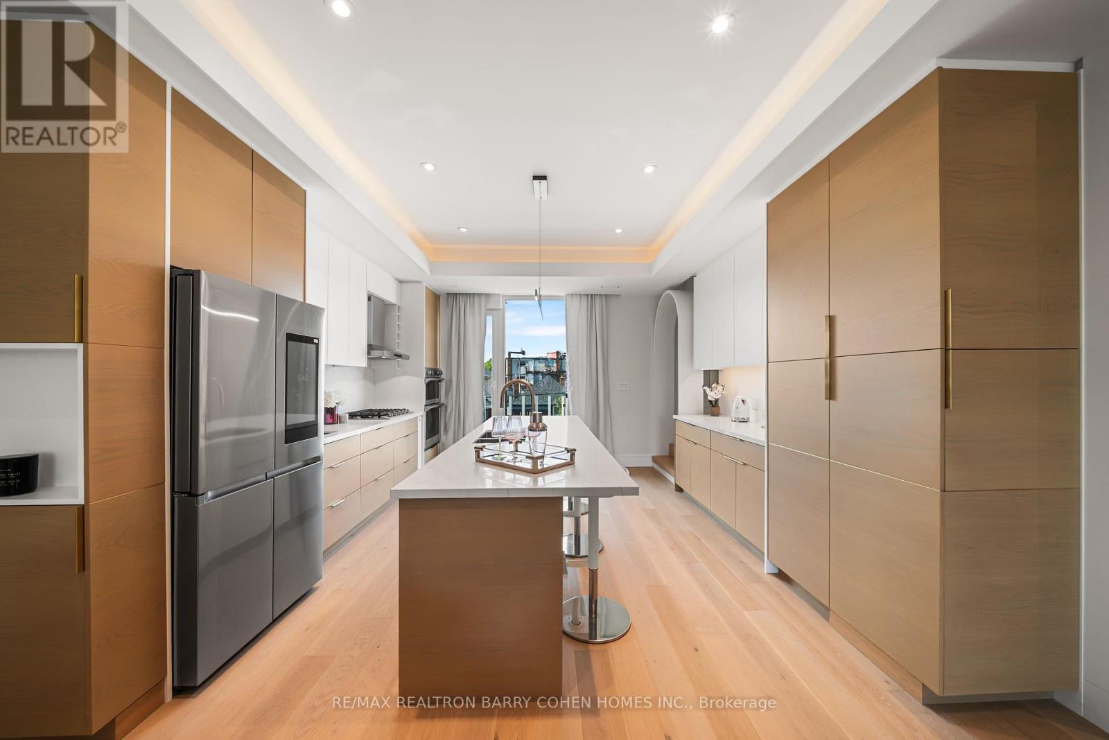 33 Lanark Avenue, Toronto, ON
