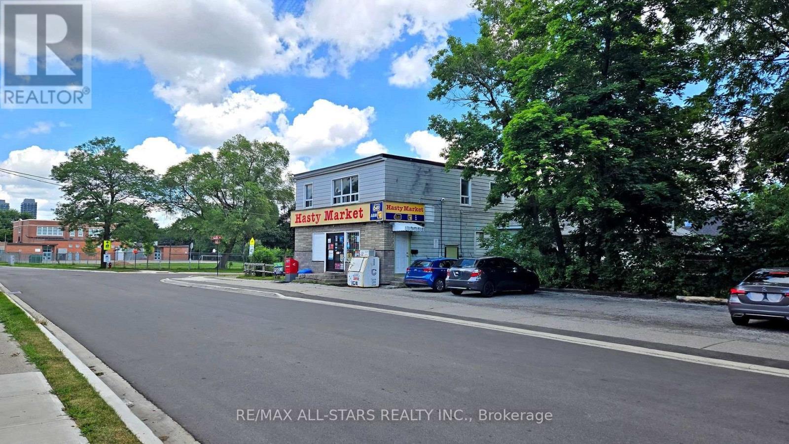 88 Elliott Street, Brampton, ON