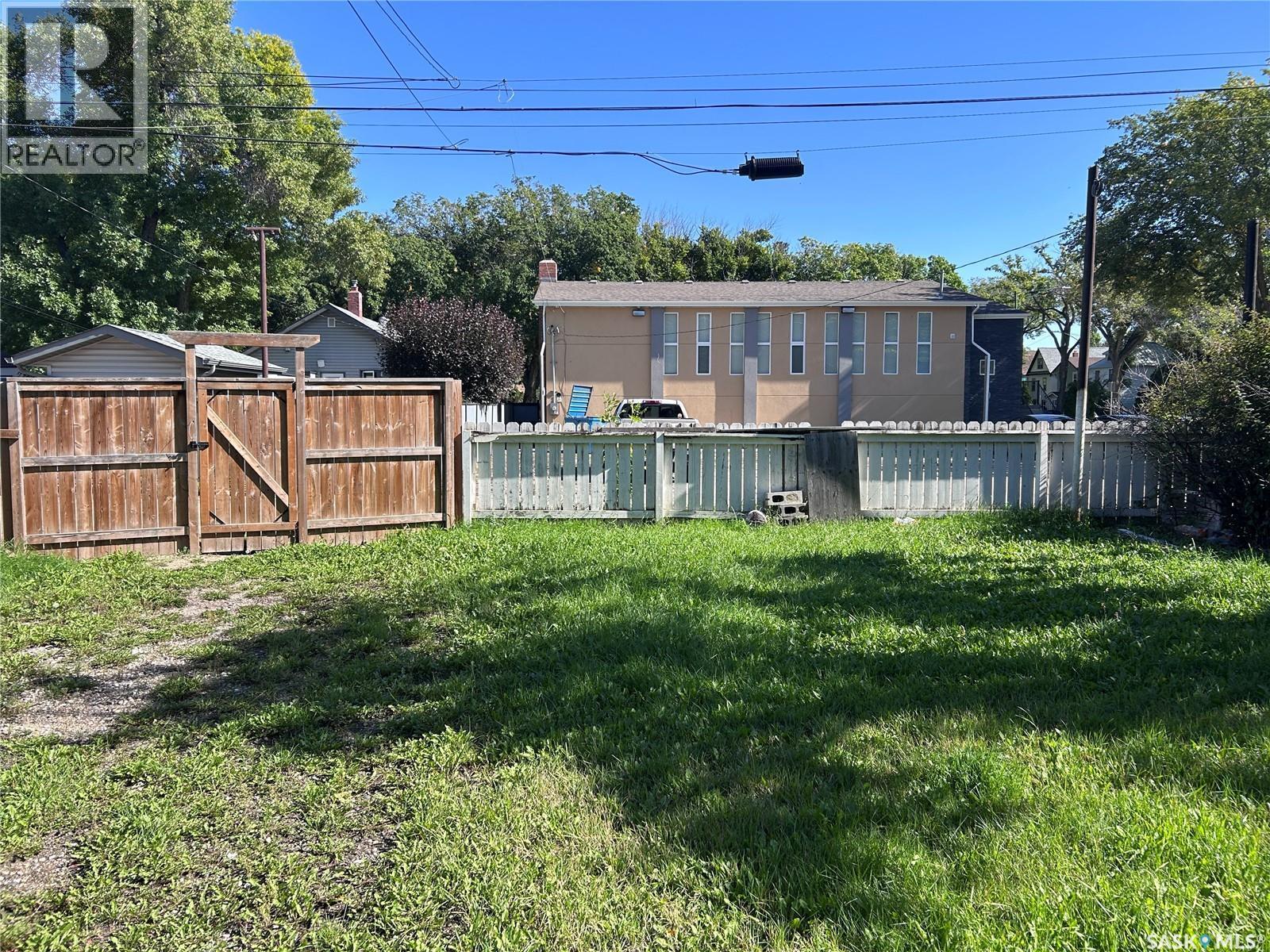 804 F Avenue N, Saskatoon, SK