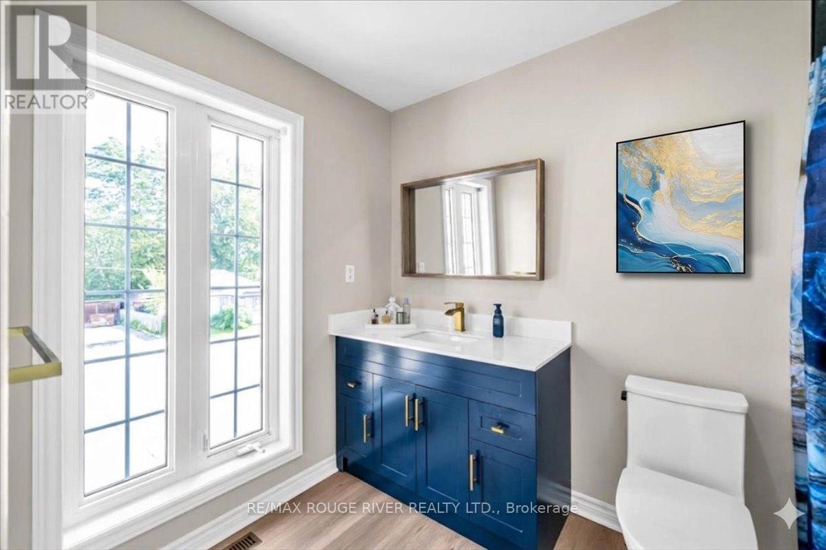 426 Brock Street N, Whitby, ON