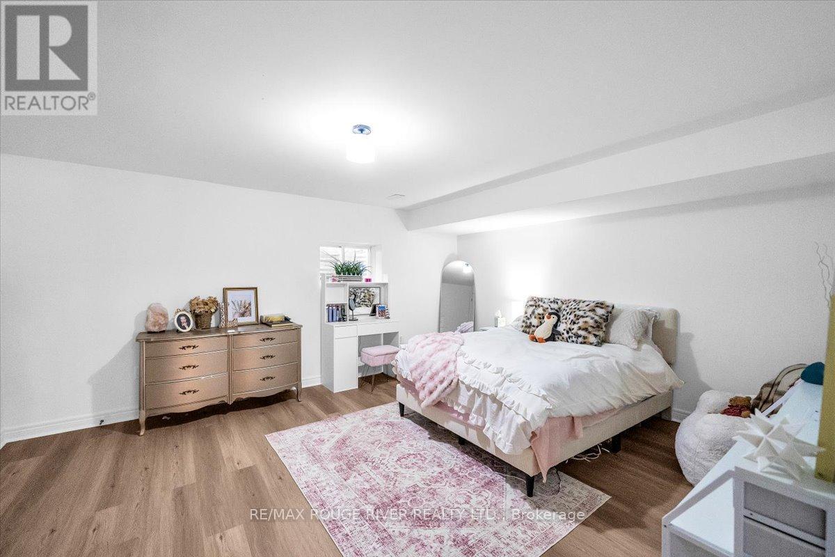 426 Brock Street N, Whitby, ON