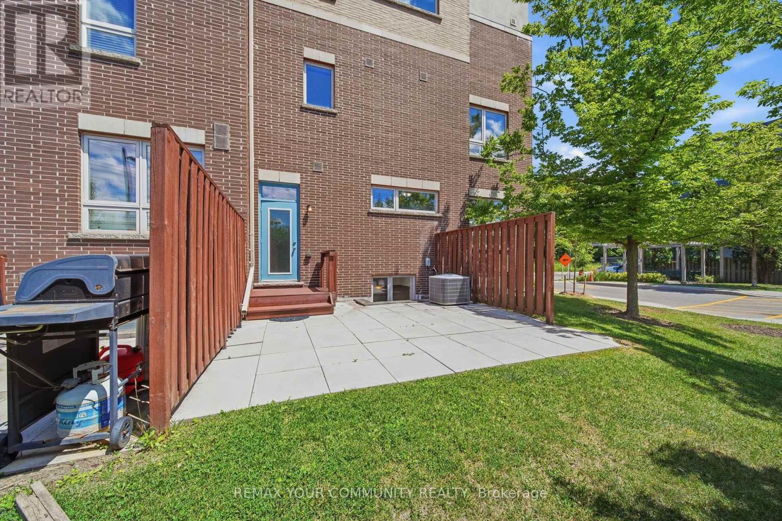 2 - 90 Caledonia Park Road, Toronto, ON