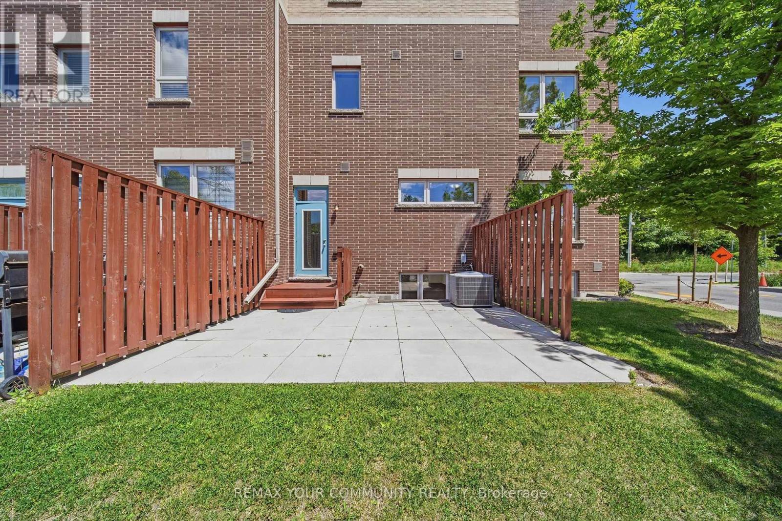 2 - 90 Caledonia Park Road, Toronto, ON