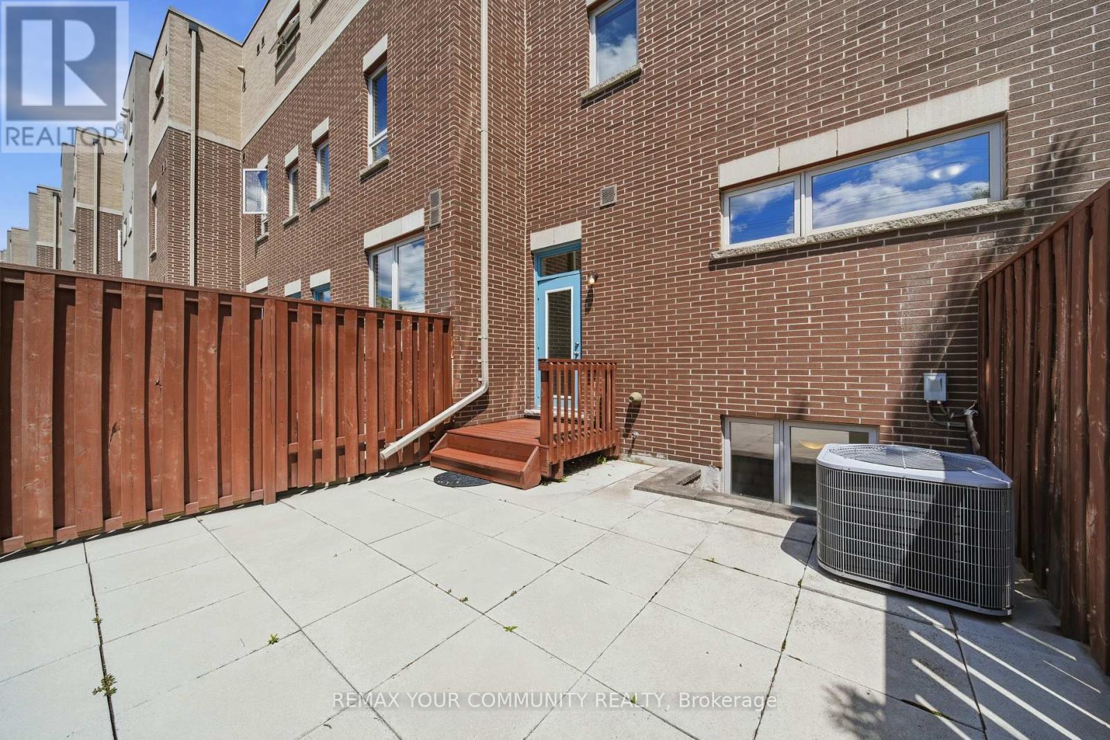 2 - 90 Caledonia Park Road, Toronto, ON