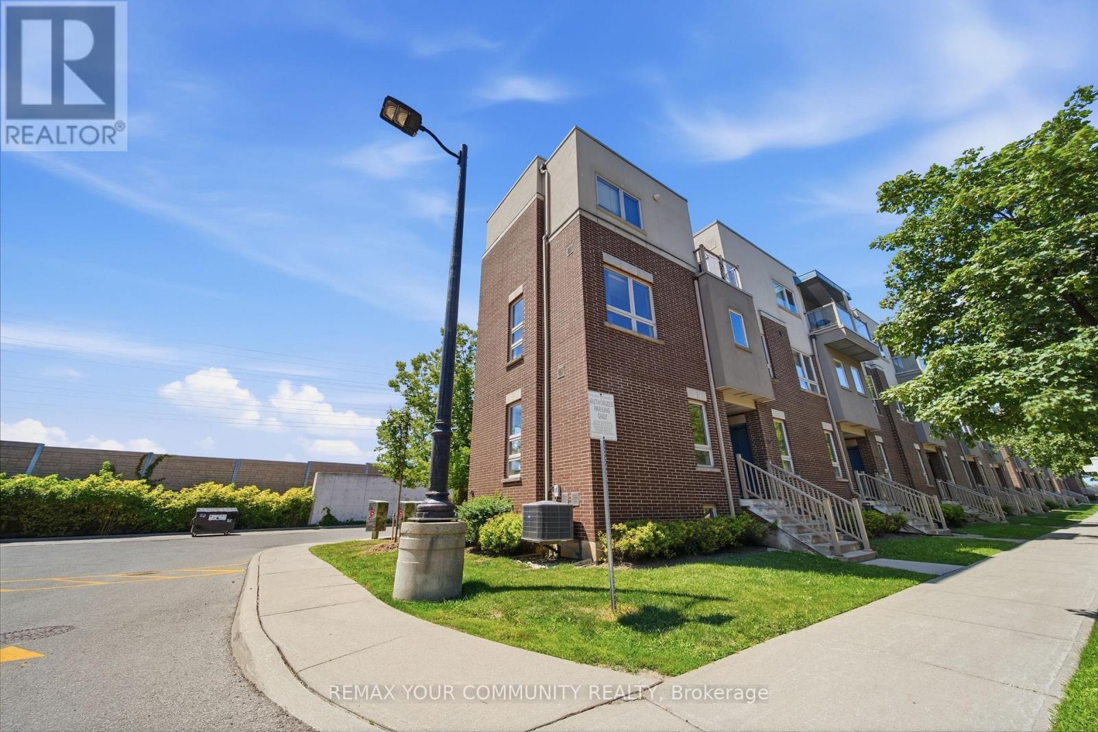2 - 90 Caledonia Park Road, Toronto, ON