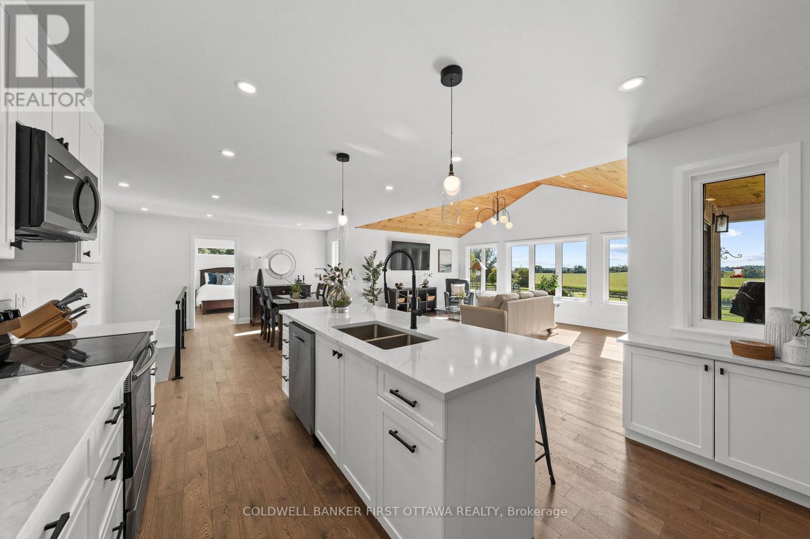 6780 Third Line Road S, Ottawa, ON