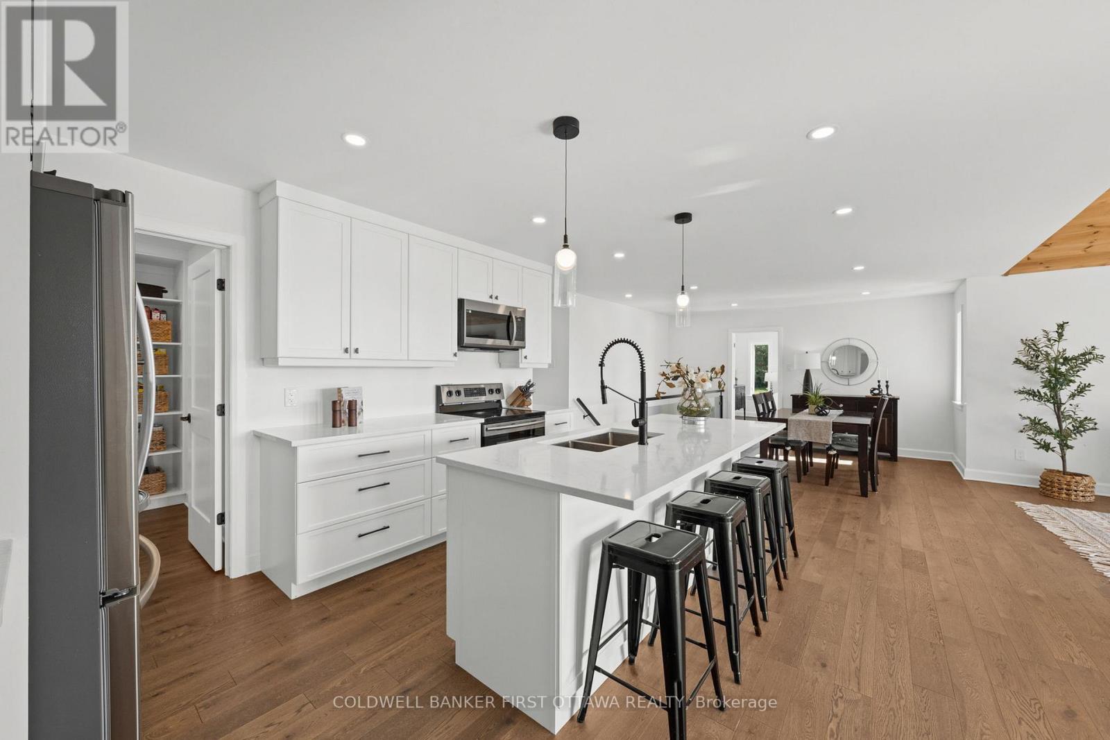 6780 Third Line Road S, Ottawa, ON
