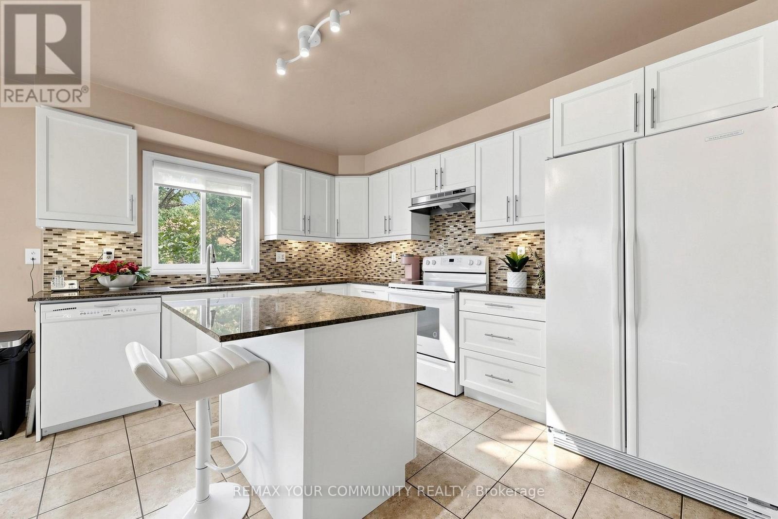1 Edenbridge Drive, Vaughan, ON