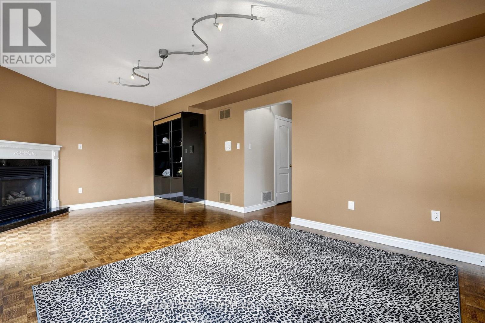1 Edenbridge Drive, Vaughan, ON
