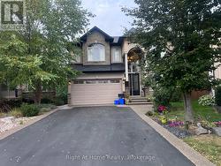 UPPER - 52 LORUPE COURT Hamilton (Meadowlands), ON L9G 0C8