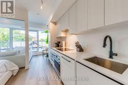 415 - 5 LAKEVIEW AVENUE Toronto, ON M6J 0H3