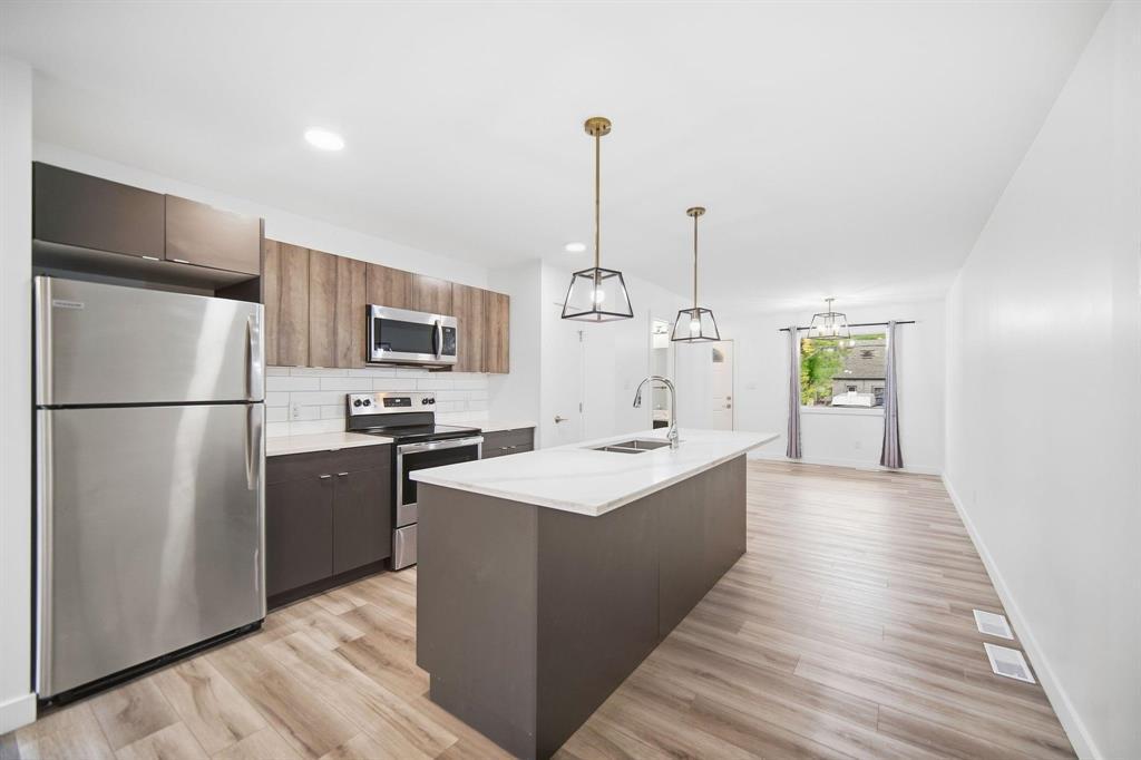 Main/basement 3 bed 2.5 bath suite - 583 Cote Street, Winnipeg, MB