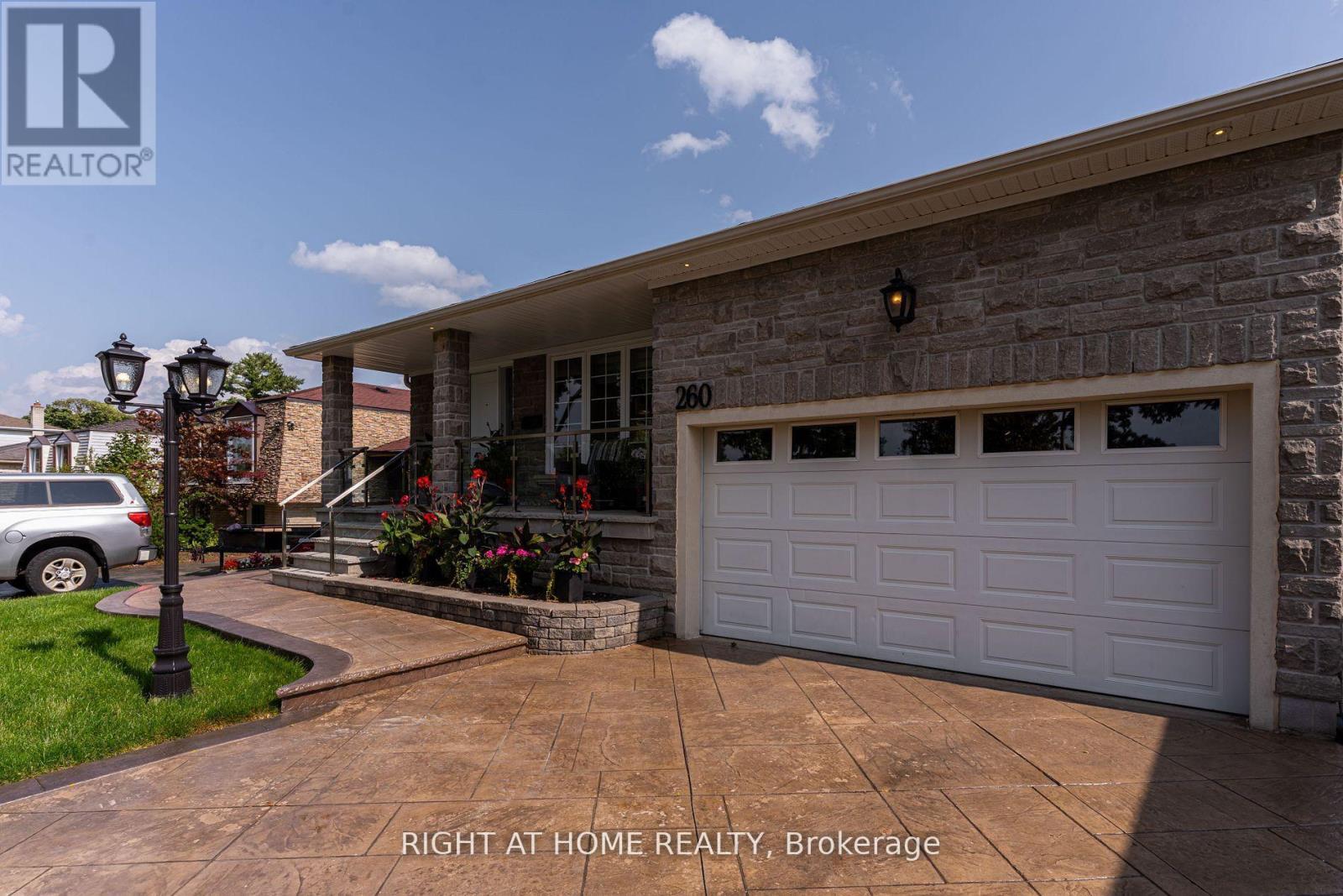 260 Louis Drive, Mississauga, ON