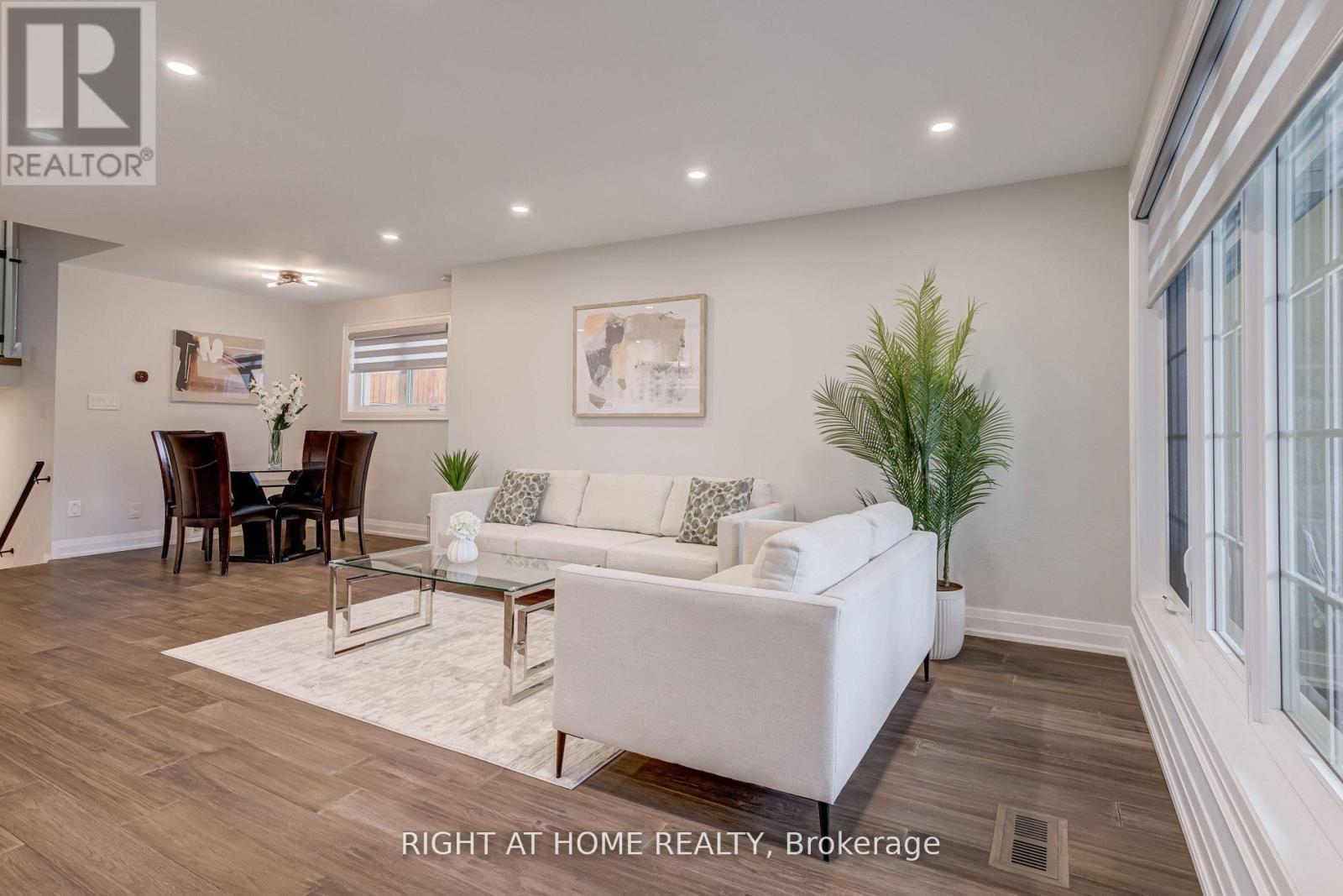 260 Louis Drive, Mississauga, ON