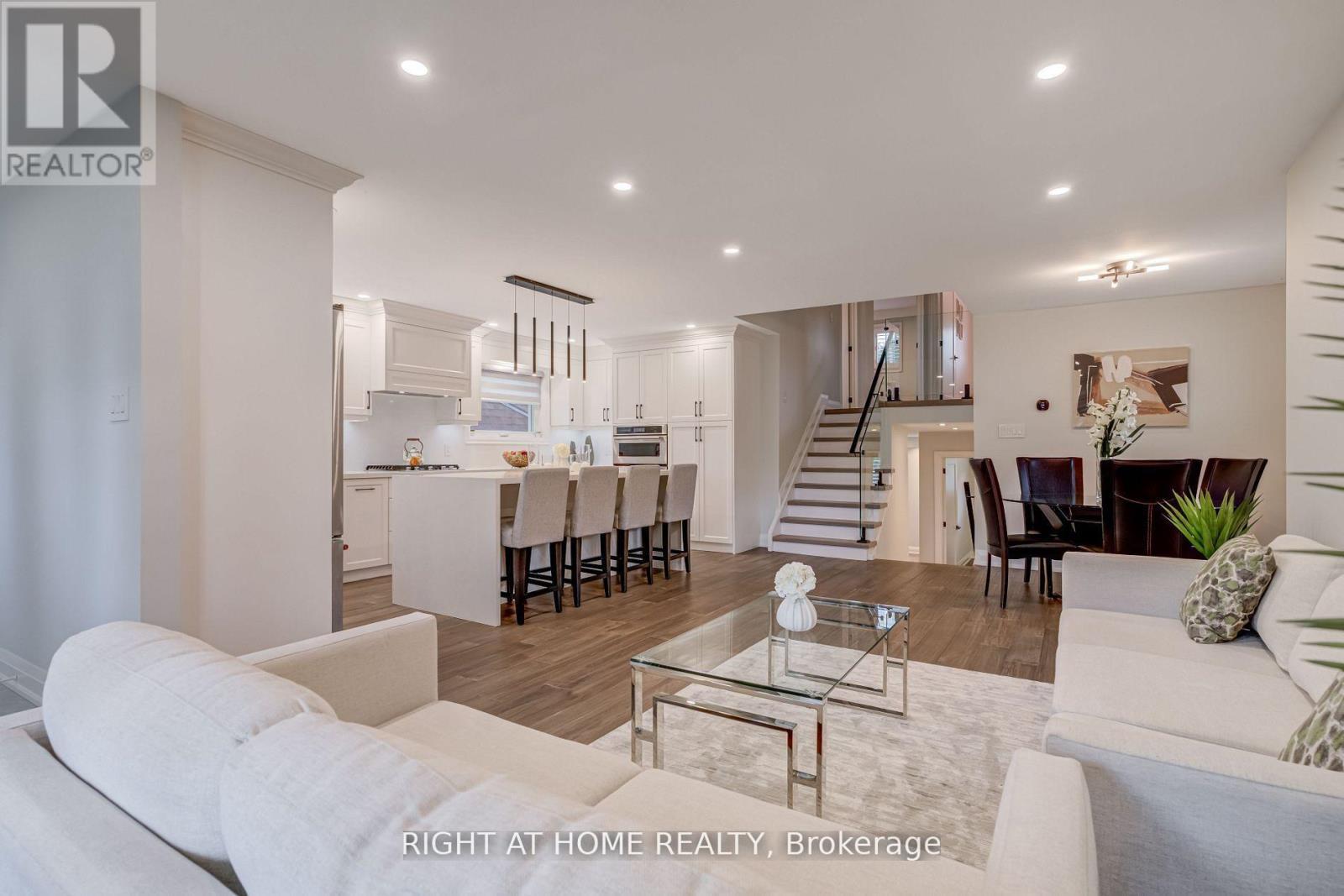 260 Louis Drive, Mississauga, ON