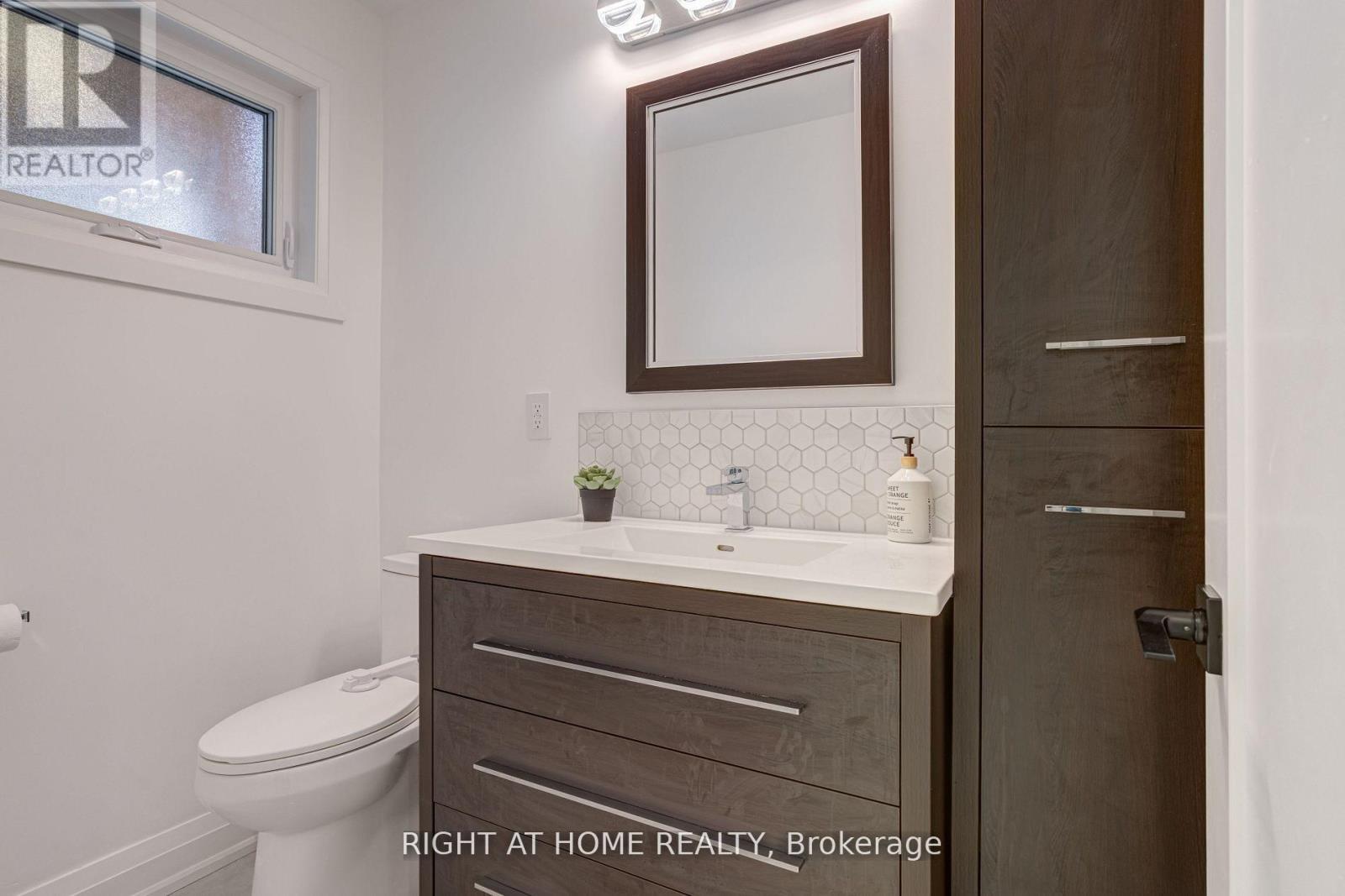 260 Louis Drive, Mississauga, ON
