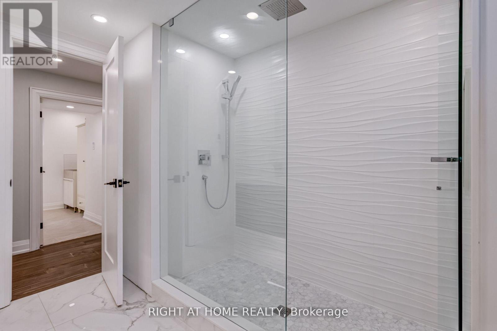 260 Louis Drive, Mississauga, ON