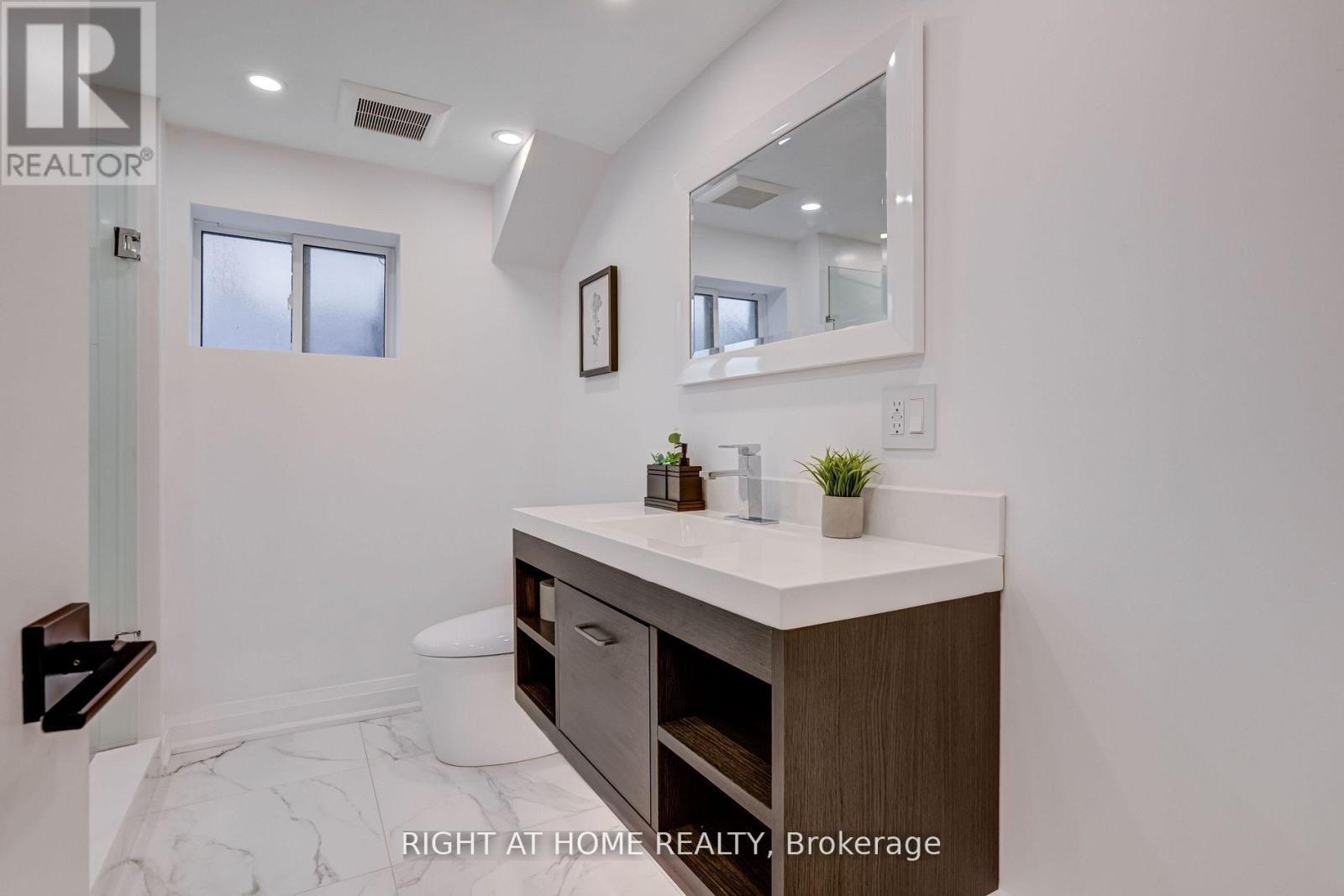 260 Louis Drive, Mississauga, ON