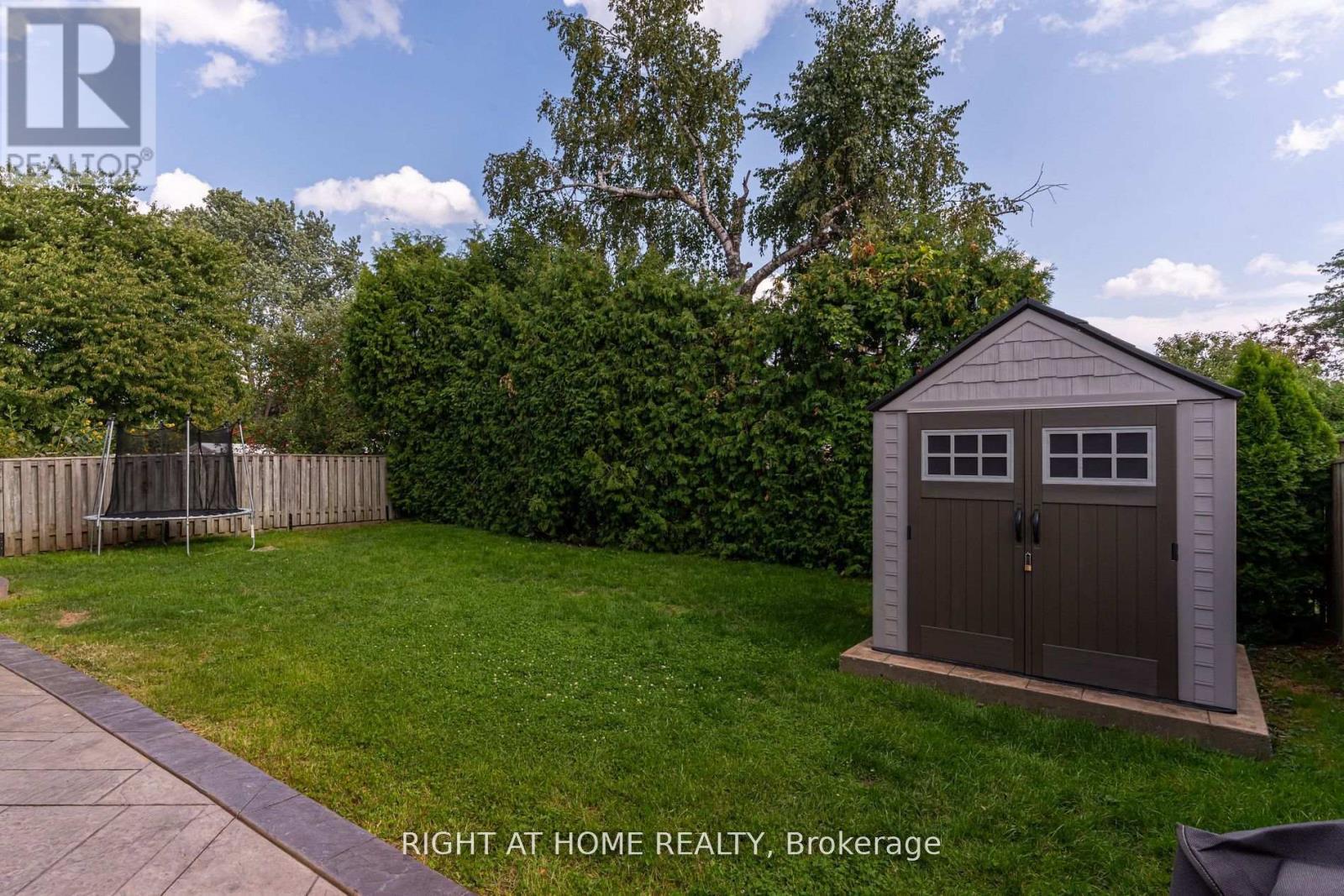 260 Louis Drive, Mississauga, ON