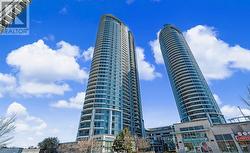 1022 - 135 VILLAGE GREEN SQUARE Toronto, ON M1S 0G3