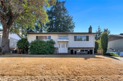 553 Acland Ave Colwood, BC V9C 2N5