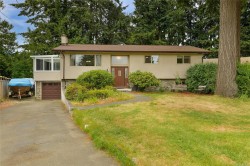3058 CAROLA Pl Colwood, BC V9C 1N1