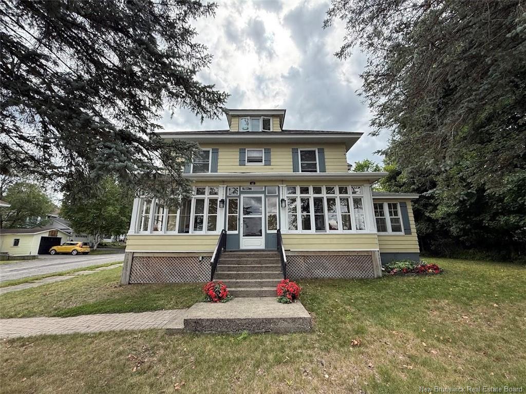 12 Matheson Ave, Edmundston, NB