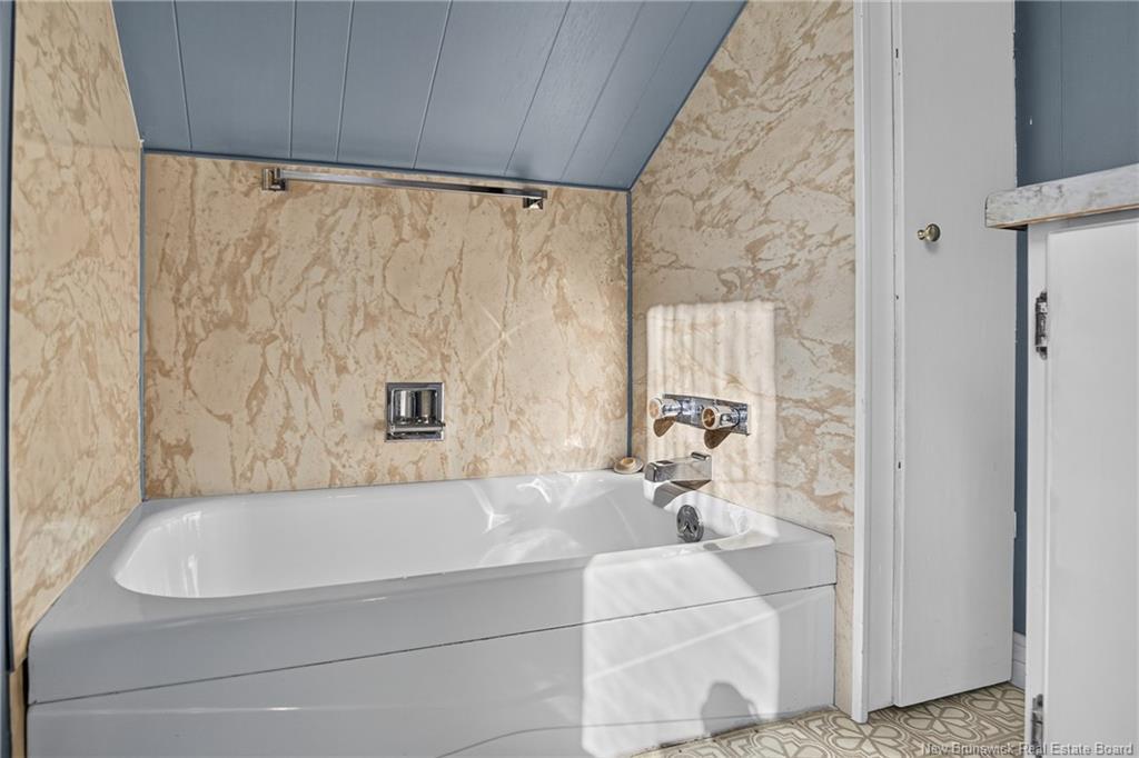 4746 Route 102, Queenstown, NB
