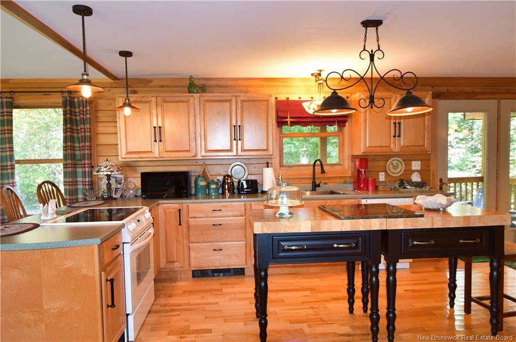 389 Bunker Hill Rd, Wilsons Beach, NB