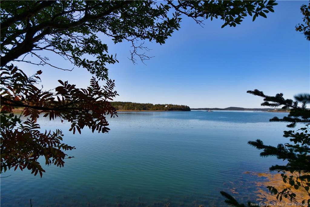389 Bunker Hill Rd, Wilsons Beach, NB